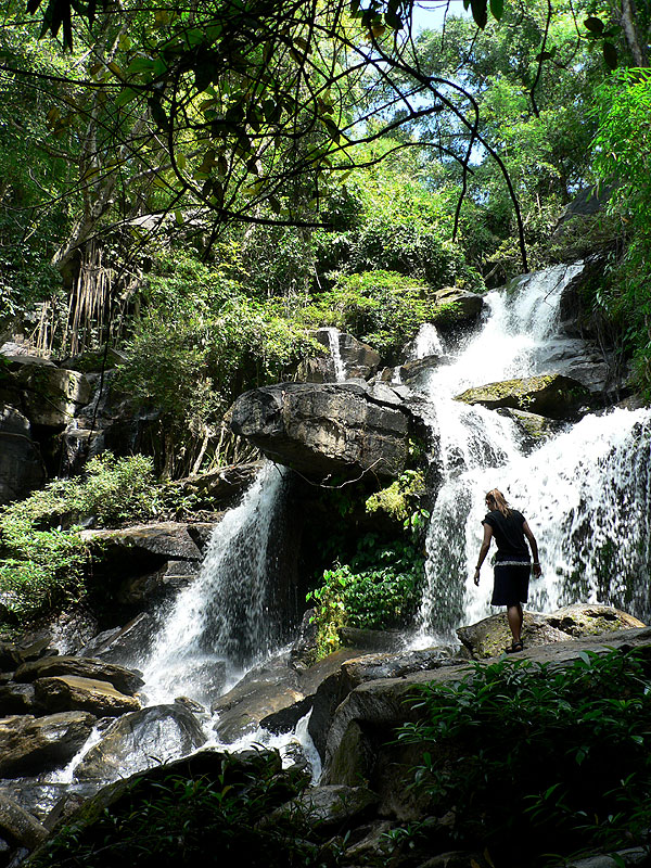 Vodopád v thajské džungli